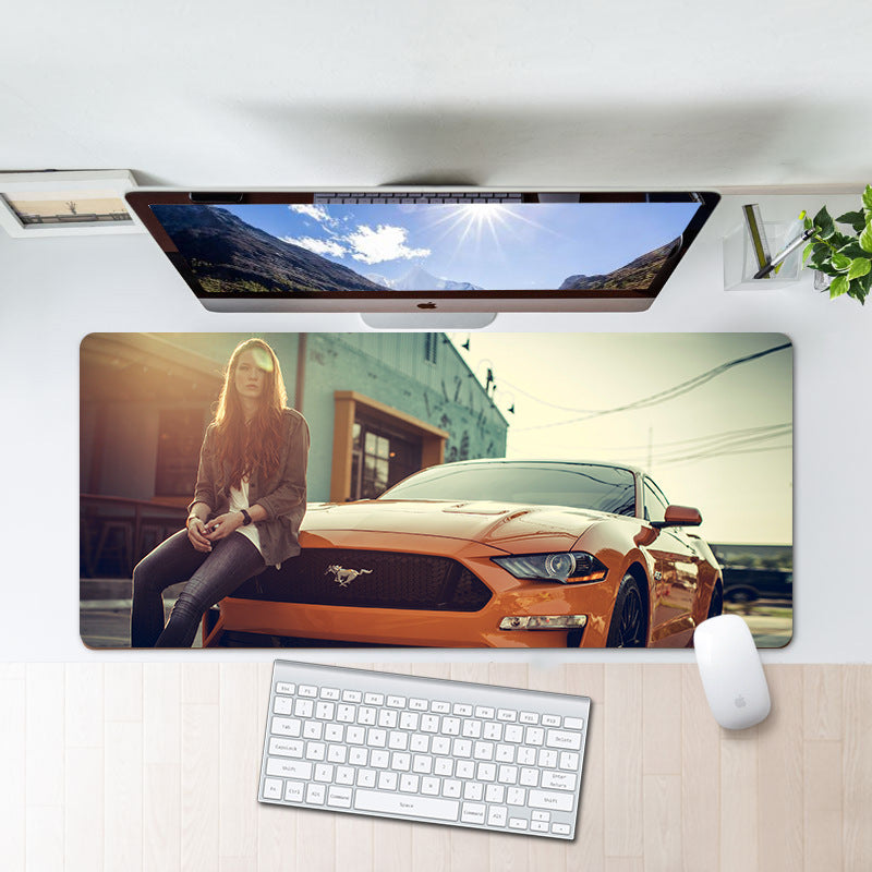 Smooth Moves – Extended Mouse Pad for Gaming Setup