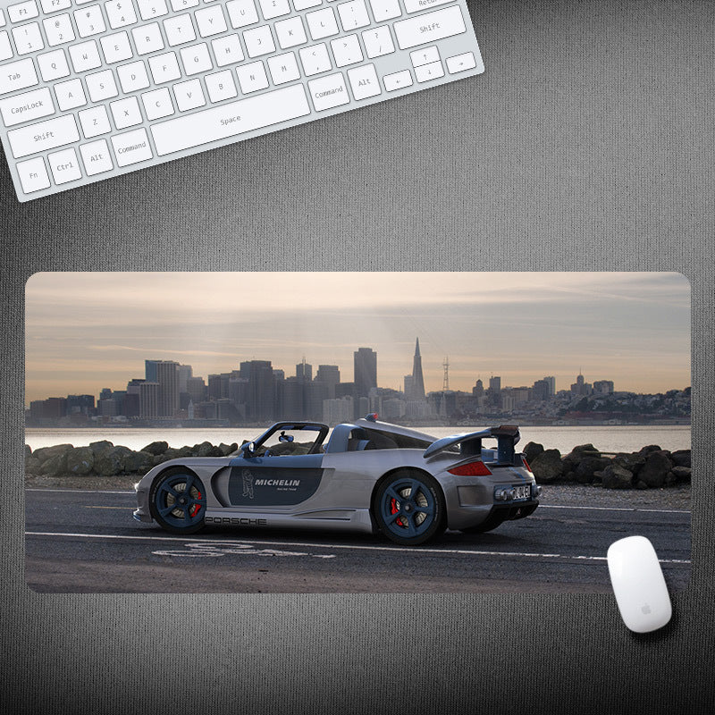 Smooth Moves – Extended Mouse Pad for Gaming Setup