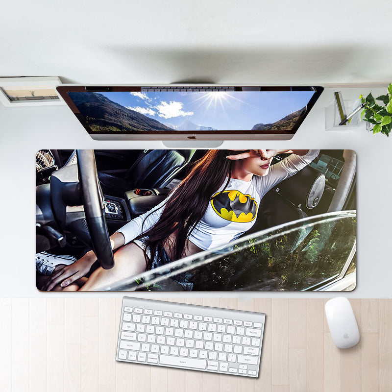 Smooth Moves – Extended Mouse Pad for Gaming Setup