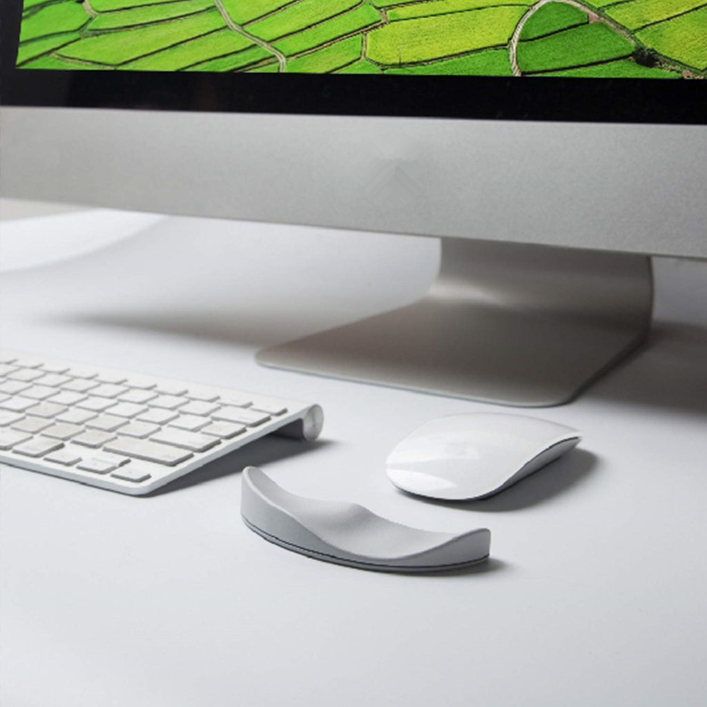 Work or Game in Comfort – Ergonomic Gel Mouse Pad